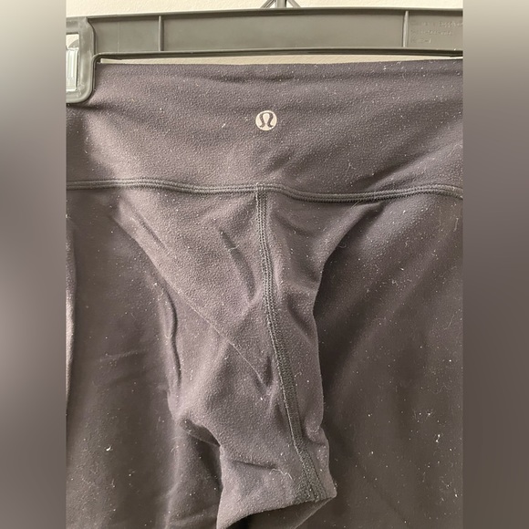 Lululemon reversible black/green cropped leggings with waistband pocket - Size 4 - Picture 4 of 12